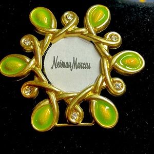 Jay Strongwater for Neiman Marcus SWAROVSKI CRYStal  2.5” clip & mini pic frame